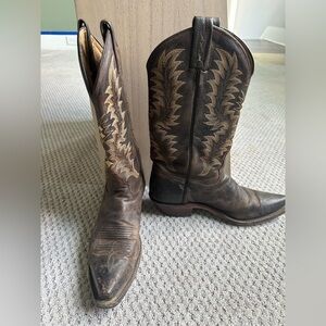 Tony Lama Cowboy Boots Brown Size 7.5
